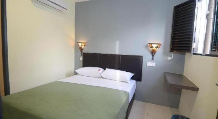 Kuok Pin Hotel Кучинг Екстериор снимка