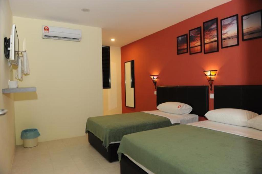 Kuok Pin Hotel Кучинг Екстериор снимка