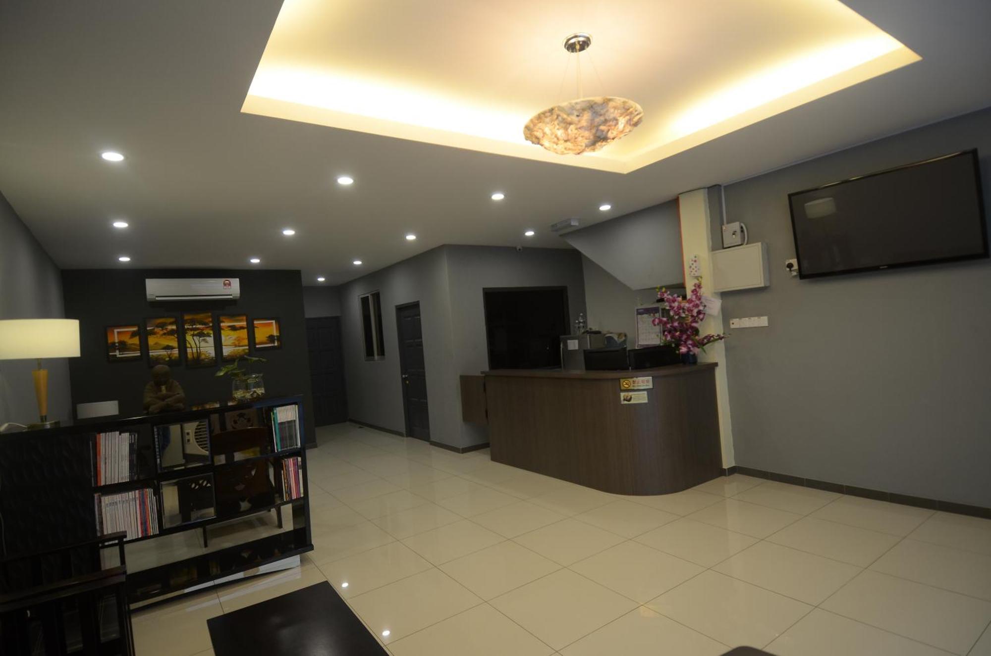 Kuok Pin Hotel Кучинг Екстериор снимка